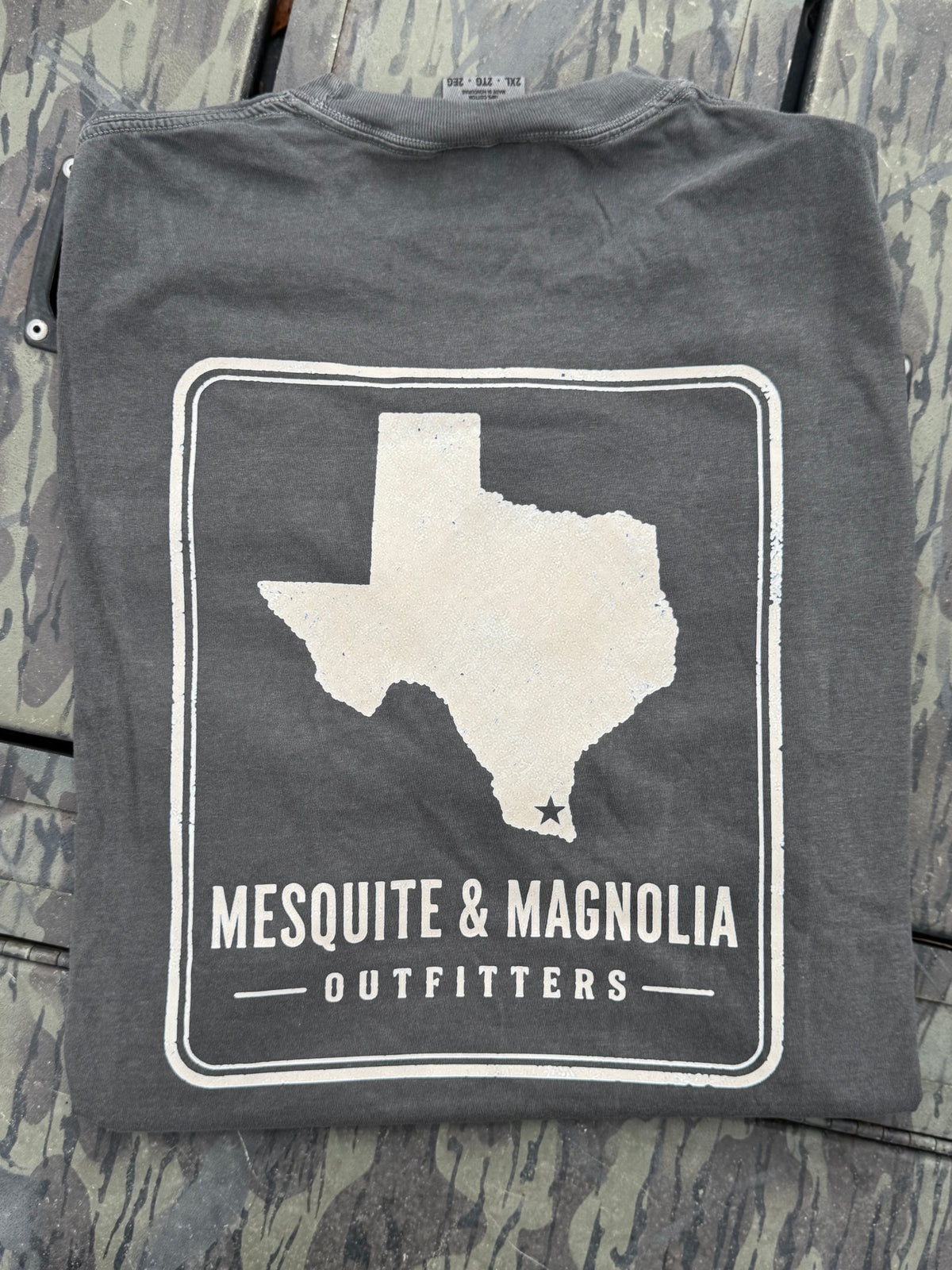 The Lone Star | Pocket Tee